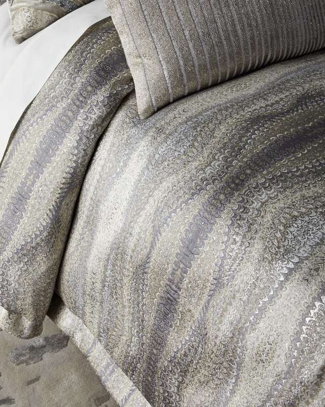 Avenida Silver Abstract Duvet,